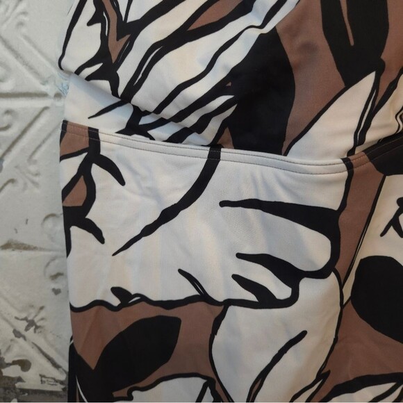 Lands' End V-Neck Brown/Black/White Havana Floral Tankini Top Size:  Small NWT - Picture 5 of 13